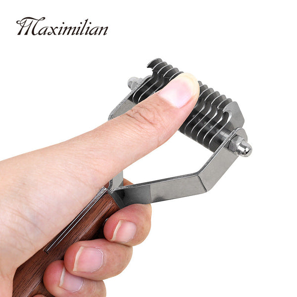 Open Knot Comb